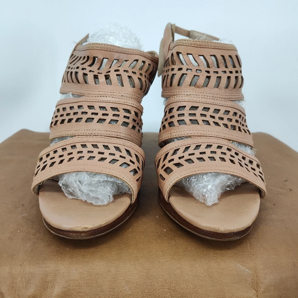 Adrienne Vittadini Tan Cutout Heeled Sandals Size 9.5M